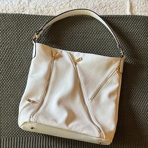Elegant White Leather Handbag